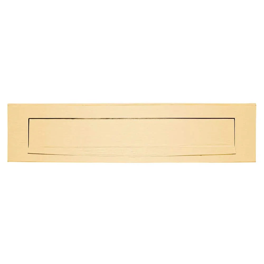 Intersteel Brievenbus rechthoekig en ovaal messing getrommeld en PVD Messingkleur, HDD Pro Messing Gepolijst, Artitec Brievenbus en Tochtklep messing, Hardbrass Mariani Ronald en Ellen Getrommeld plus Formani BASICS LB535 PVD goud — gouden brievenbussen.