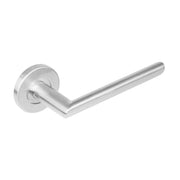 Intersteel deurkruk ovaal hoek 90° geveerd stalen rozet Ø53x8mm RVS – vooraanzicht