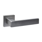 Intersteel Türgriff Cunera auf verdeckter Rosette 52x52 Edelstahl