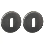 Intersteel Q sleutelrozet verdekt antraciet PVD ø52 mm vooraanzicht