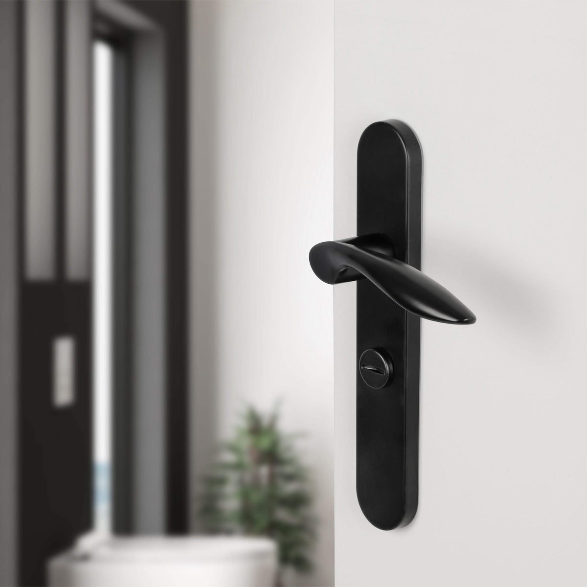 Differnz Groningen deurkruk ovaal schild WC 63 mm zwart – detail