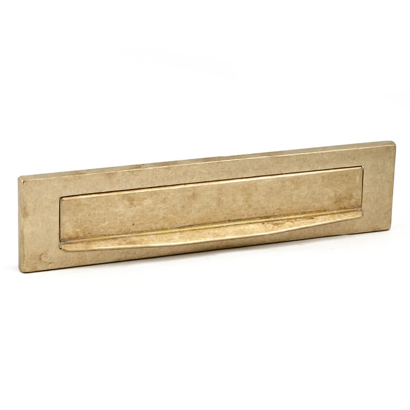 Hardbrass voordeurset QBE getrommeld messing detail 4