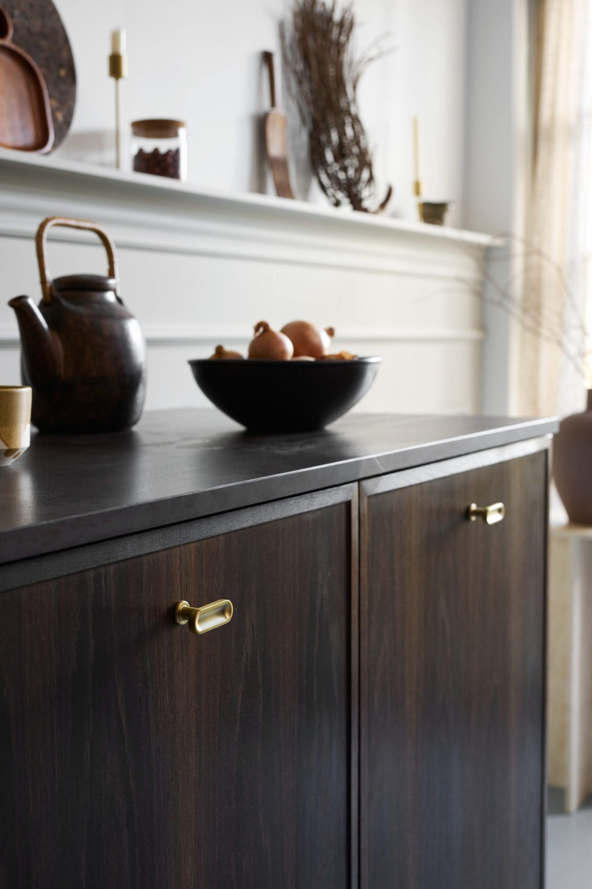 Furnipart meubelknop Chateau T donker geborsteld goud detail