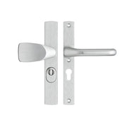 AXA Veiligheidsbeslag Premium smal Wing-knop Flow PC72 aluminium vooraanzicht