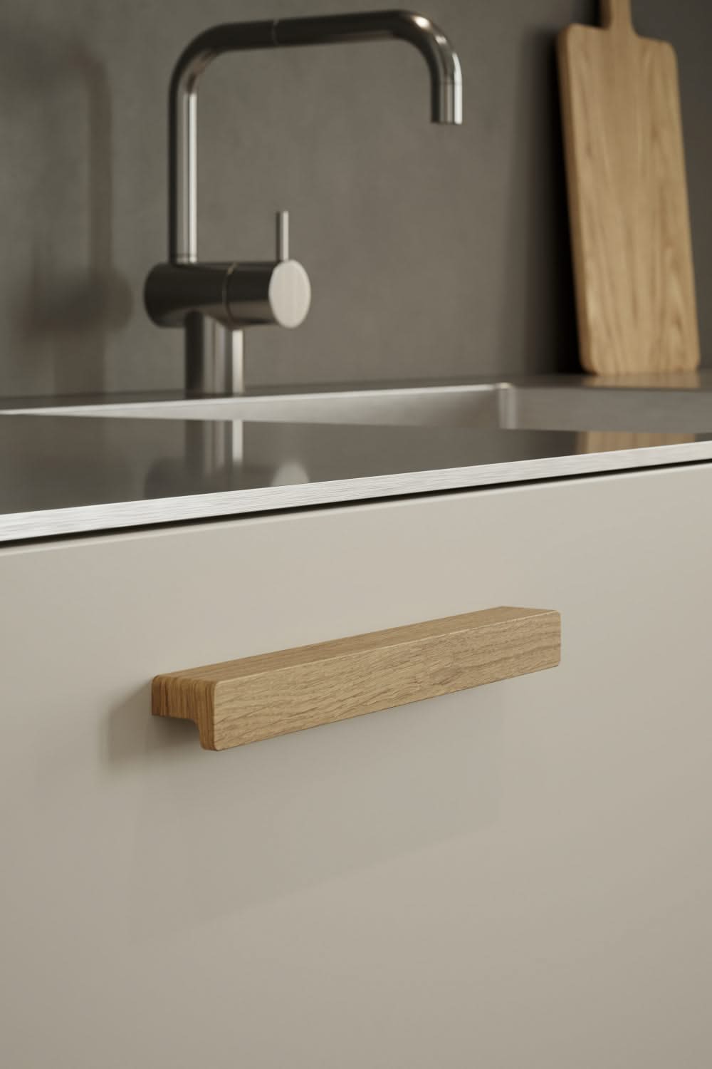 Furnipart Elan Wood Handle houten meubelgreep blank gelakt gemonteerd op meubel