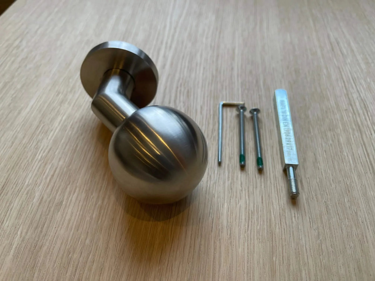 Hafi Private Line deurknop model 286 bolle verkropte knop RVS geborsteld – vooraanzicht