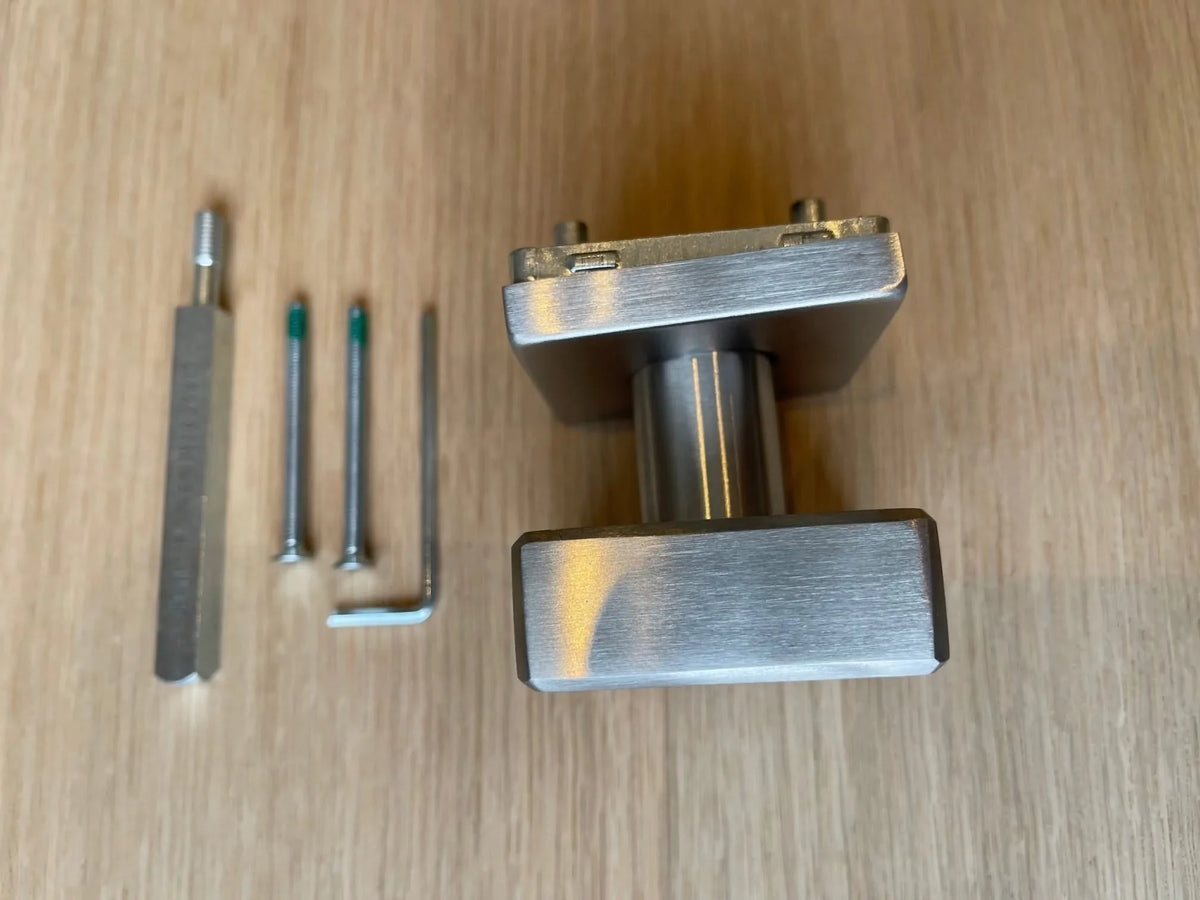 Hafi Private Line deurknop model 283 platte knop RVS geborsteld – detailfoto