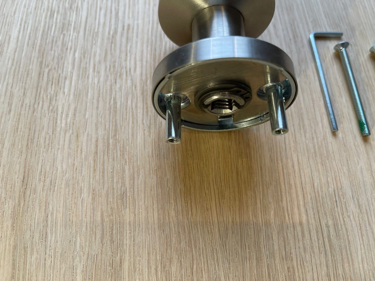 Hafi Private Line deurknop model 280 platte draaibare knop RVS geborsteld – detailfoto