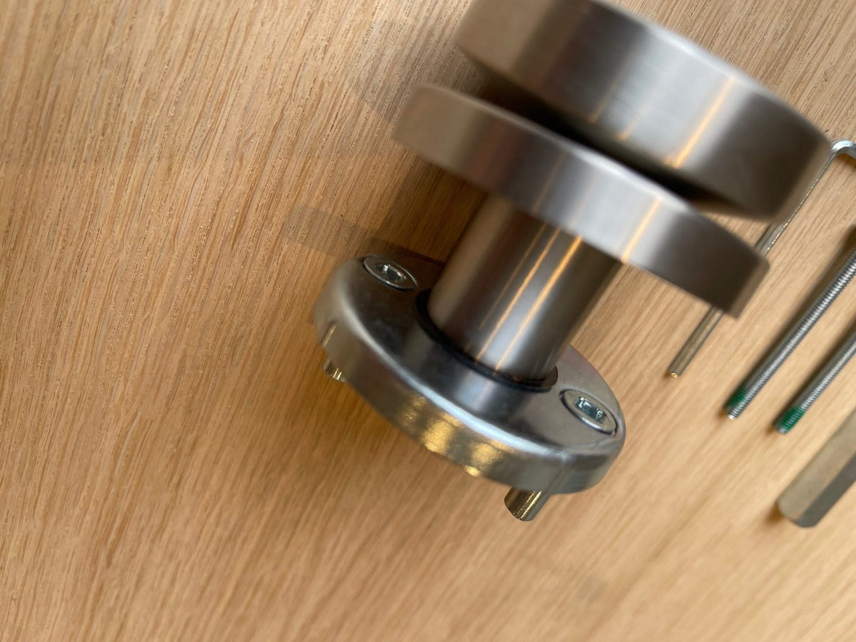 Hafi Private Line deurknop model 280 platte knop RVS geborsteld – detailfoto