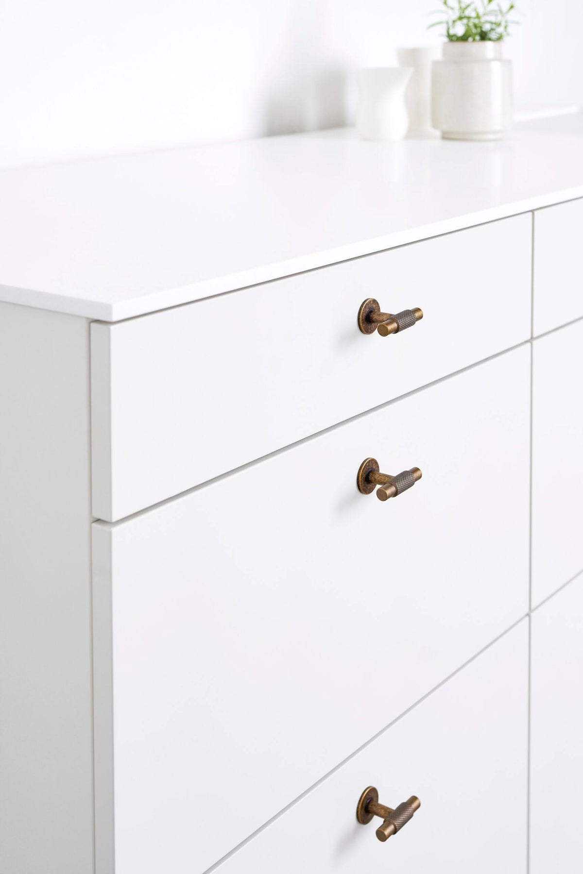 Furnipart meubelknop Landhuis T antiek messing sfeerbeeld