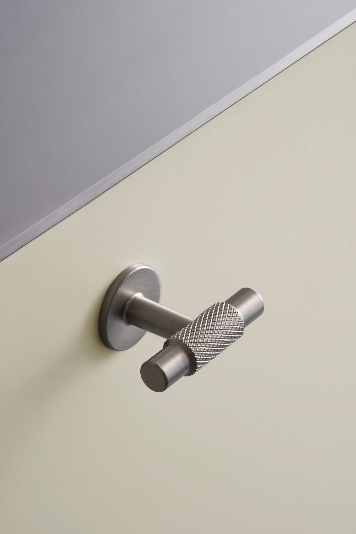 Furnipart meubelknop Landhuis T inox-look sfeerbeeld