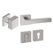 Hardbrass voordeurset Quadro 50 RVS geborsteld - vooraanzicht
