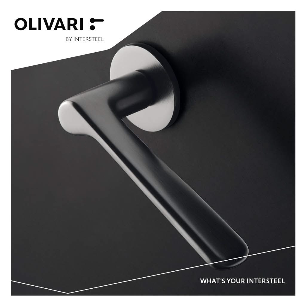 Olivari deurkruk Plume op rozet Chroom mat detail