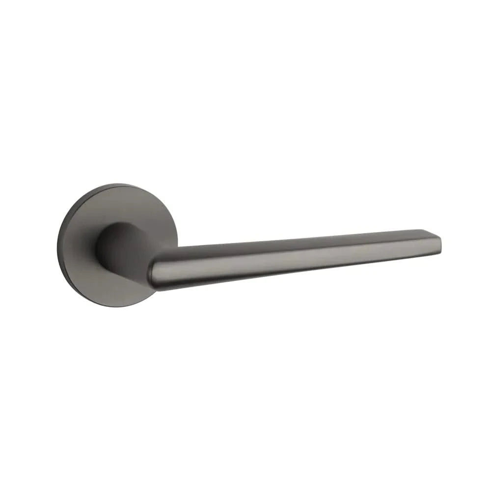 STILE Salta deurklink titanium op rond rozet Ø54 mm vooraanzicht