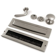 Hardbrass voordeurset aluminium rond links vooraanzicht
