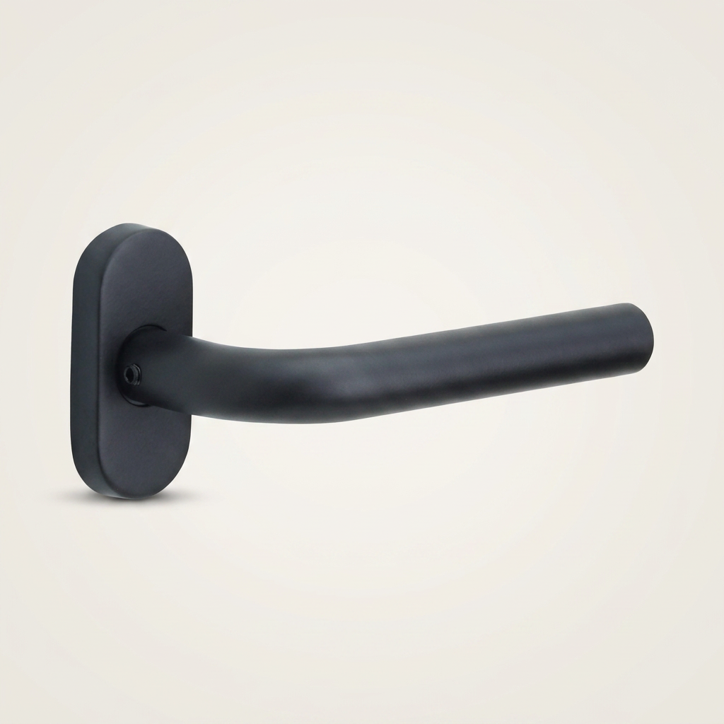 FORMANI deurkruk BASIC LB3-19B32G op ovale rozet in mat zwart – detailweergave