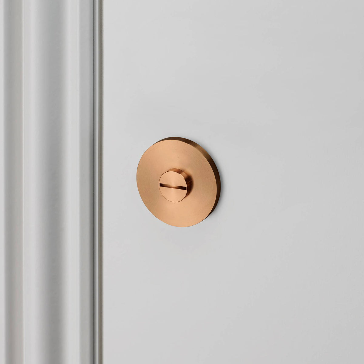 Buster + Punch Cross thumbturn WC-slot warm sunset detail knurl-patroon