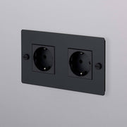Buster + Punch stopcontact 2-voudig Schuko (zonder logo) Zwart vooraanzicht