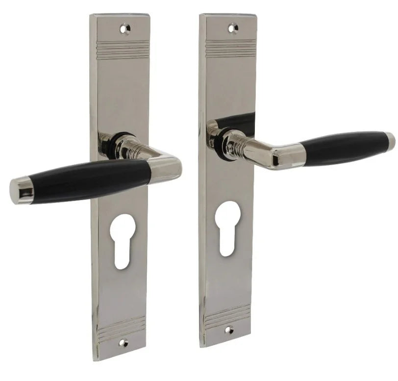 Intersteel deurkruk Ton Basic op schild nikkel - detail afwerking