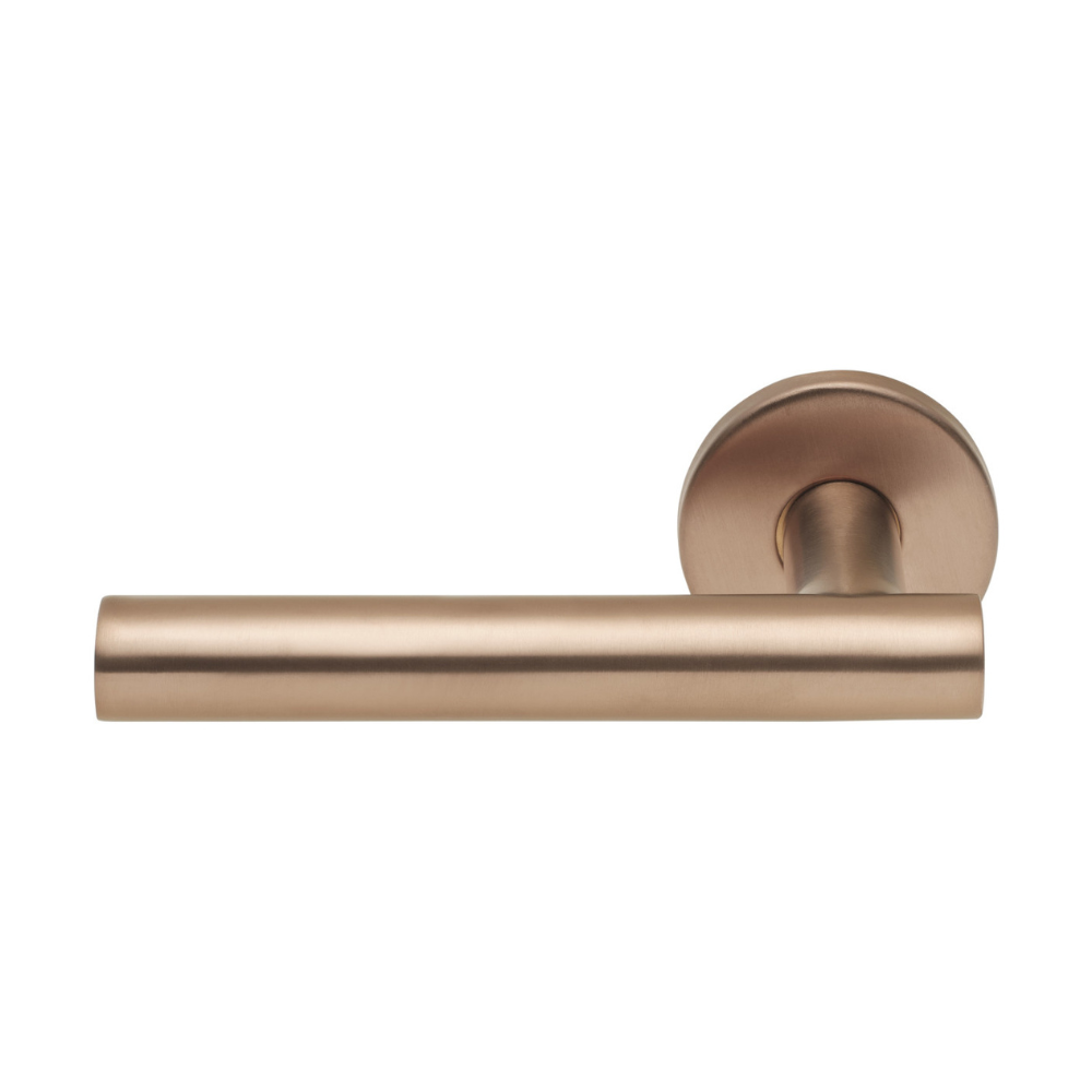 Formani BASICS LB7-19 gatdeel op ronde rozet PVD licht brons – detail