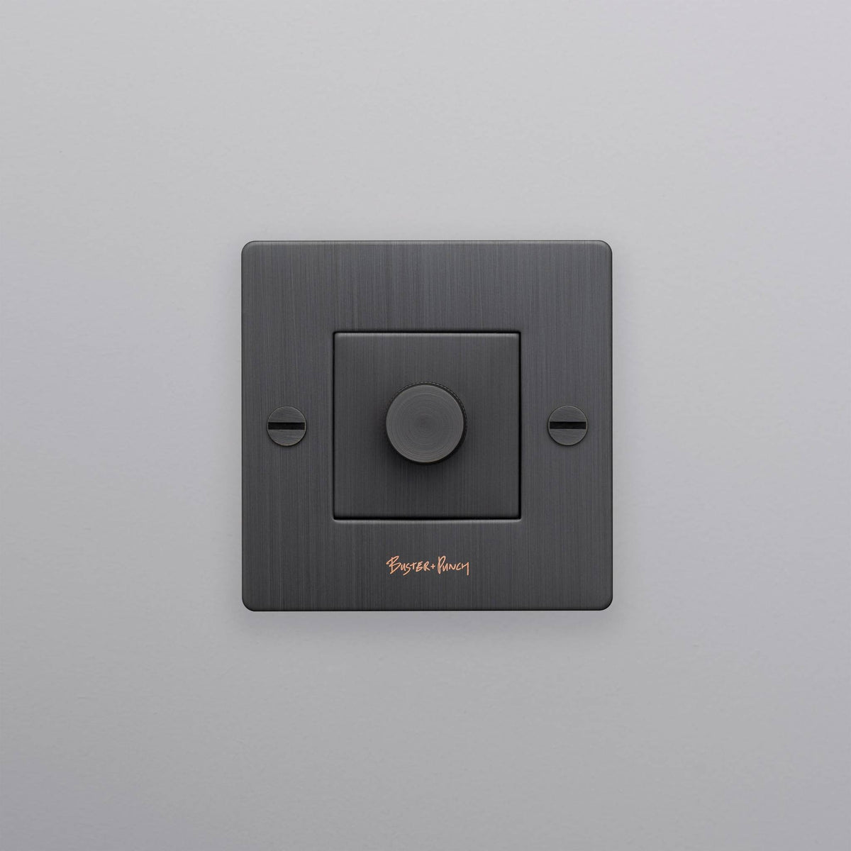 Buster + Punch dimmer Cross Brons detail