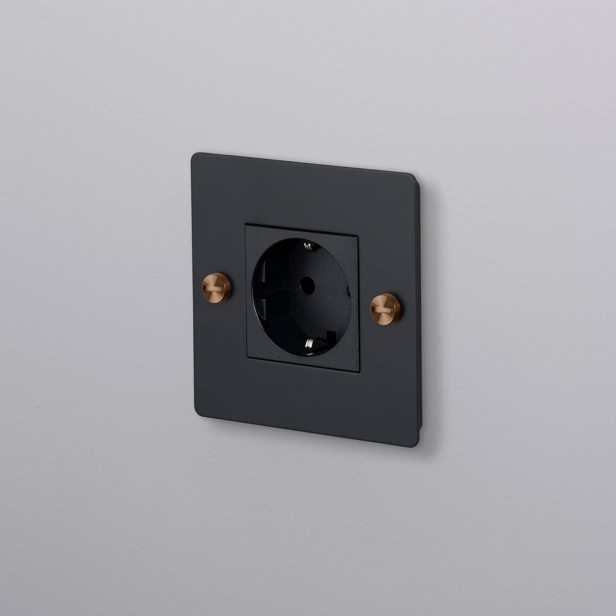 Buster + Punch 1-voudig Schuko stopcontact Warm Sunset — vooraanzicht