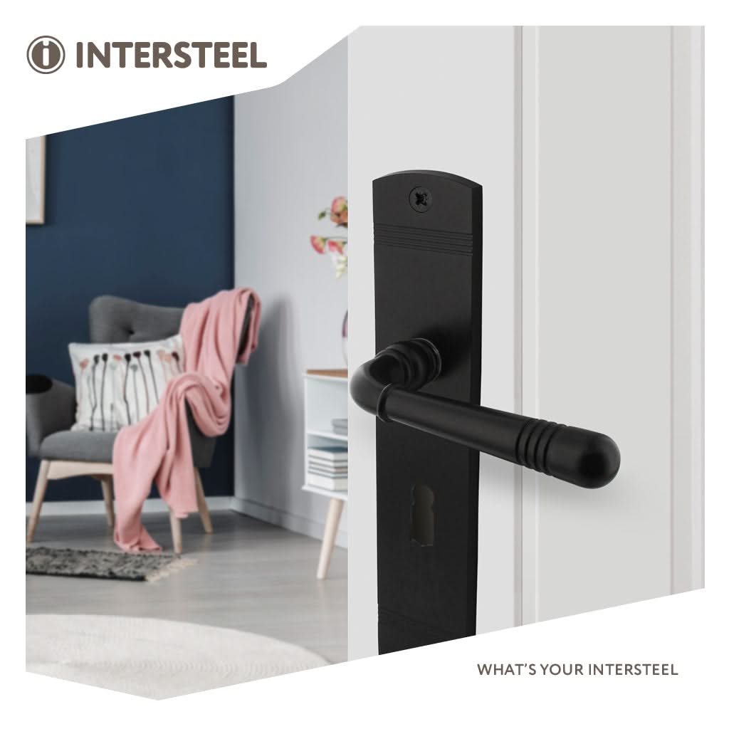 Intersteel deurkruk Helena schild SL56 mat zwart zijaanzicht