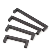 Moderne vierkante meubelgreep 160 mm mat zwart, vooraanzicht