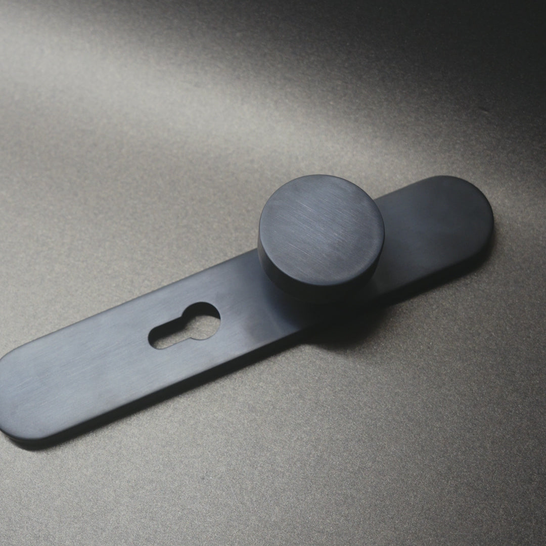 Video laden: Griff Meister Deurknop Gunmetal Op ovaal schild PC55 – productvideo