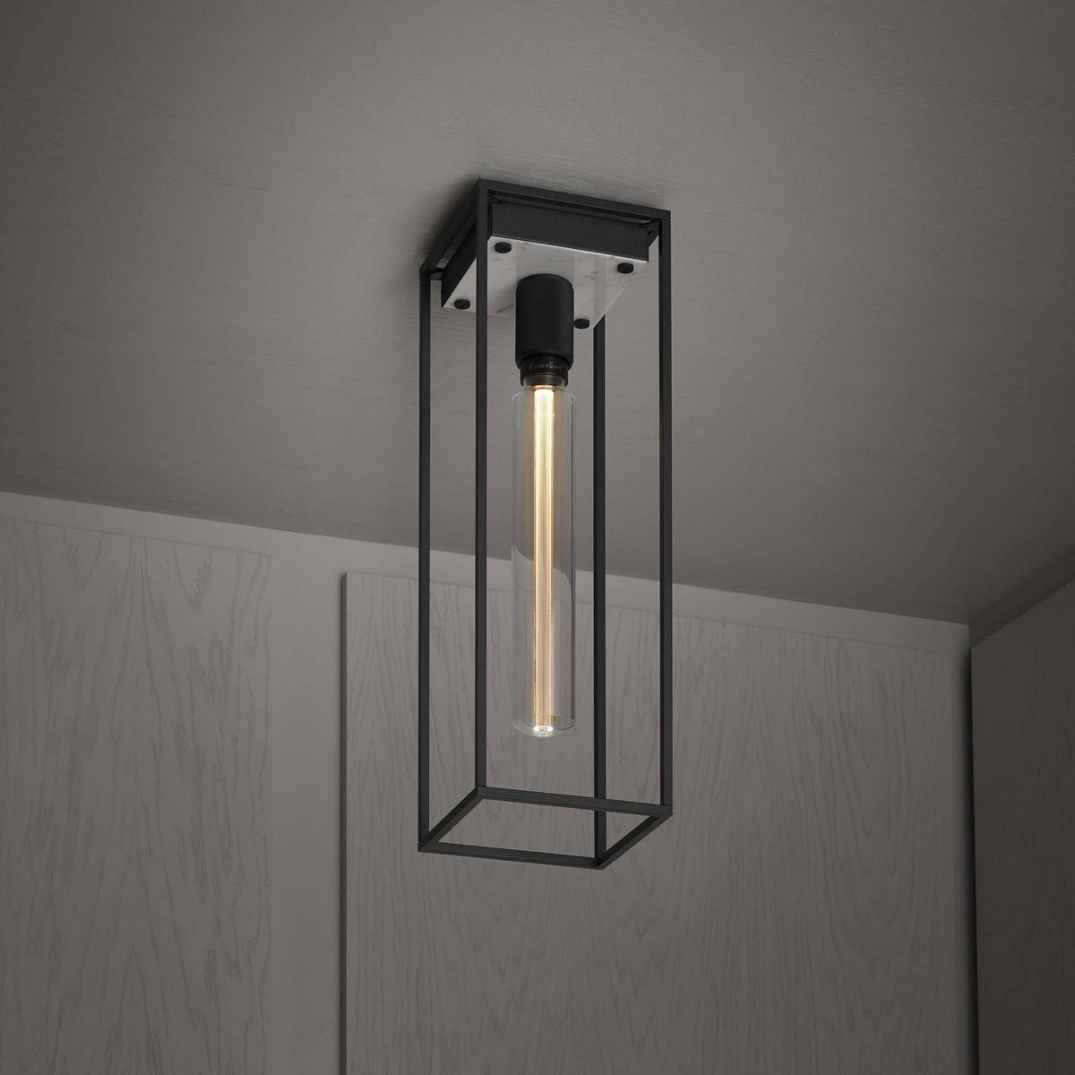 Buster + Punch Caged Ceiling Cross plafondlamp White Marble – vooraanzicht