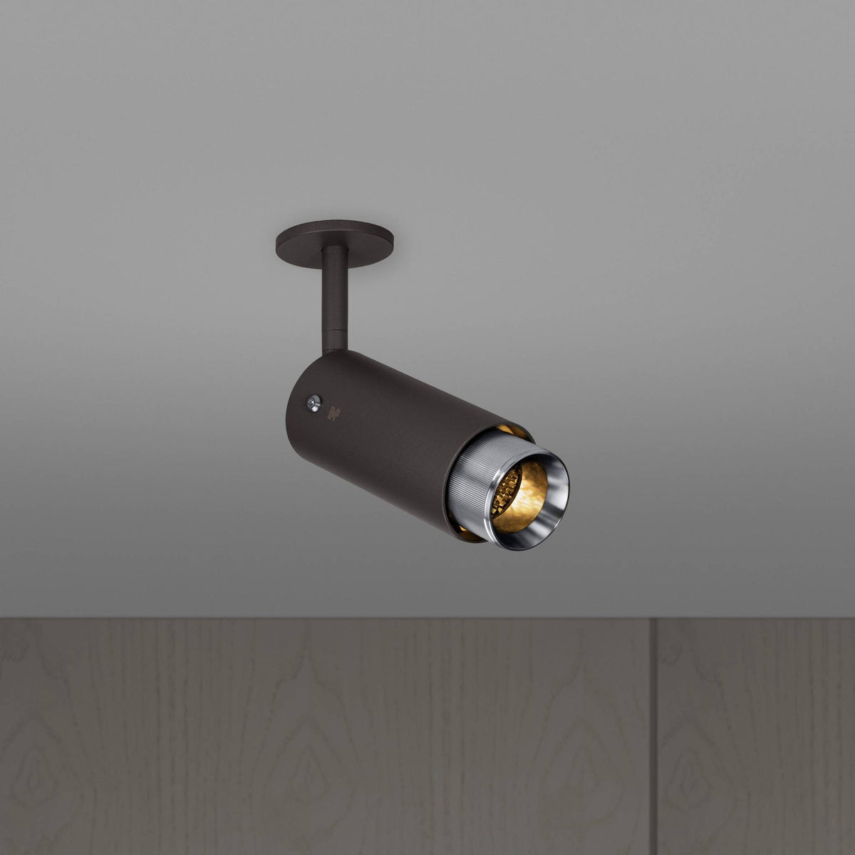 Buster + Punch Exhaust Graphite spot Linear Steel - vooraanzicht