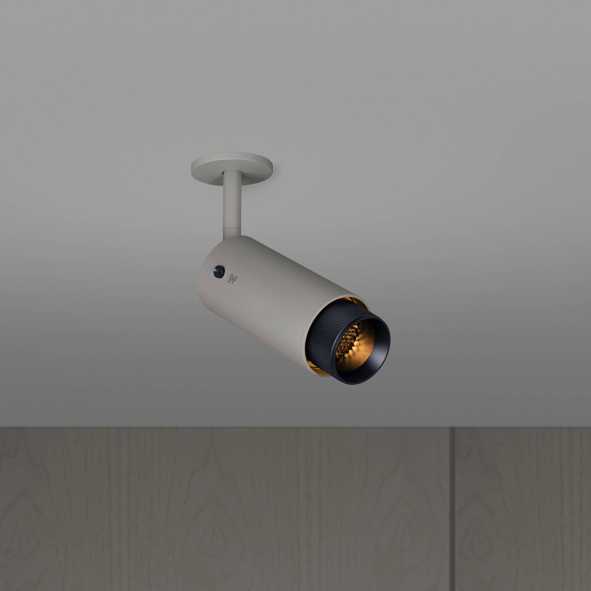 Buster + Punch Exhaust Stone spot cross black vooraanzicht