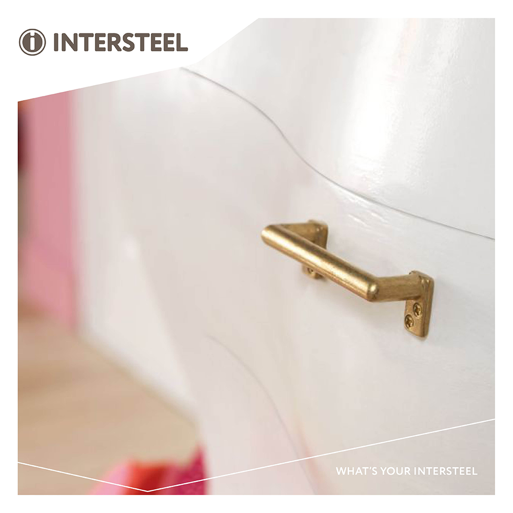 Intersteel meubelgreep messing getrommeld in sfeervolle opstelling