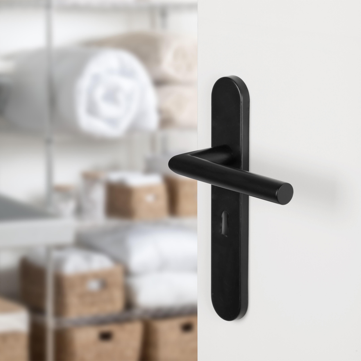 Differnz Amsterdam deurkruk ovaal schild sleutel 56 mm zwart – detail