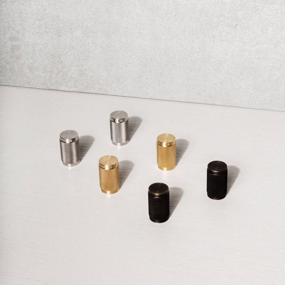 Buster + Punch Cross meubelknop black - detail
